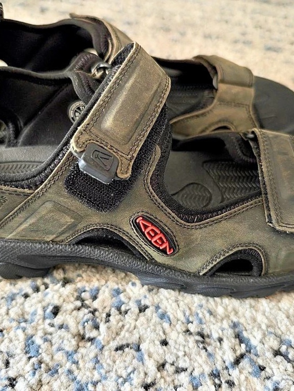 KEEN Men’s Waterproof Leather Sandals – Size 11.5